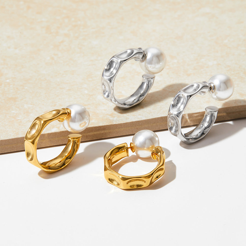 C-shaped textured pearl earrings
