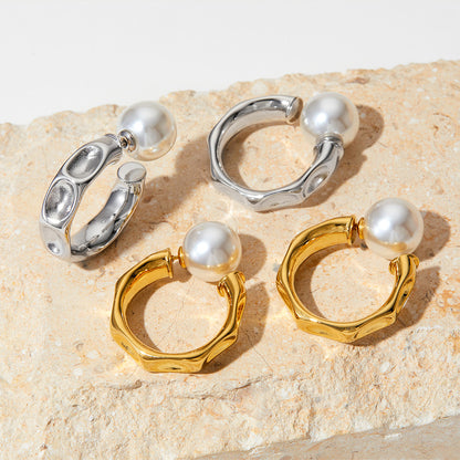 C-shaped textured pearl earrings